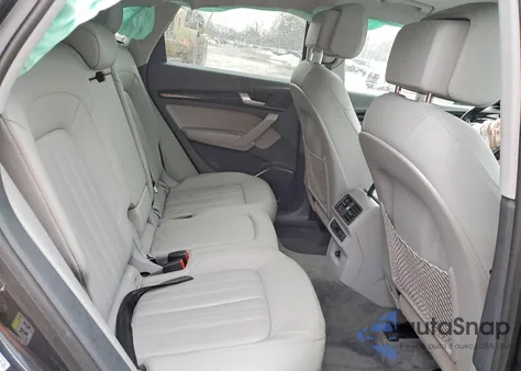 2020 Audi Q5 Premium z USA, uszkodzony, nr VIN WA1ANAFY1L2074037